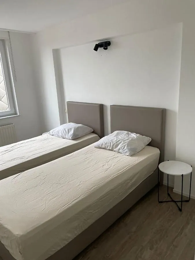 Caroline Cherie Apartment Westende