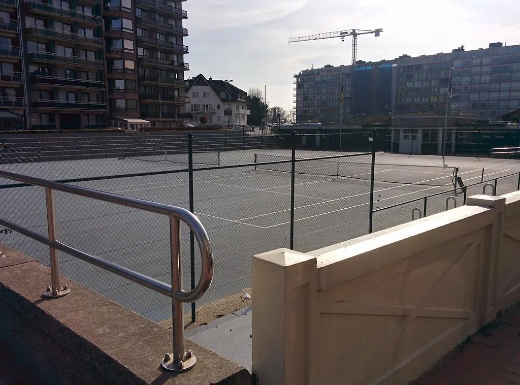 Caroline Cherie Apartment Westende