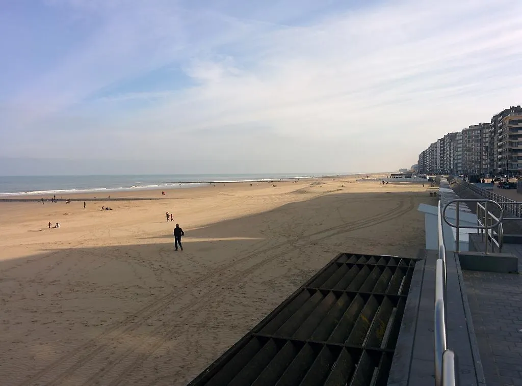 Caroline Cherie Apartment Westende
