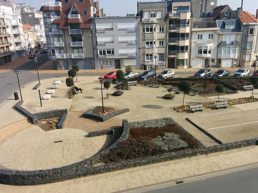 Caroline Cherie Apartment Westende Belgium